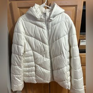 Ladies White Faded Glory Winter Puffer Jacket 2XL W/ Detachable Hood